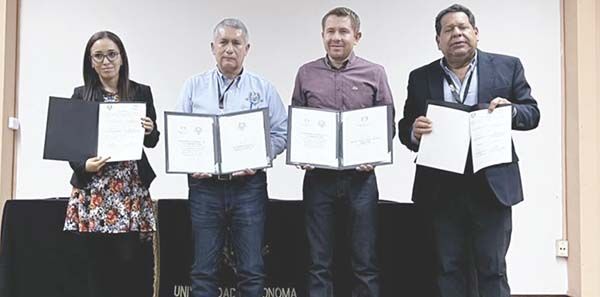 Firman convenio con la Universidad Narro