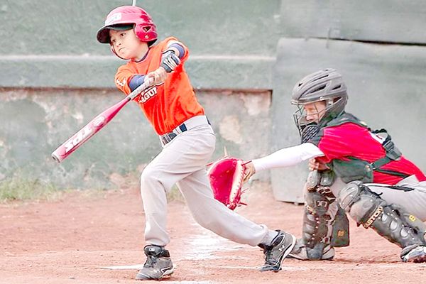 Eliminan cubrebocas en canchas de juego