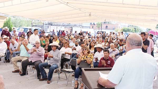 Colocan primer holograma de vehículo nacionalizado