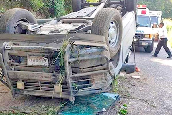 Se accidenta unidad de la Marina