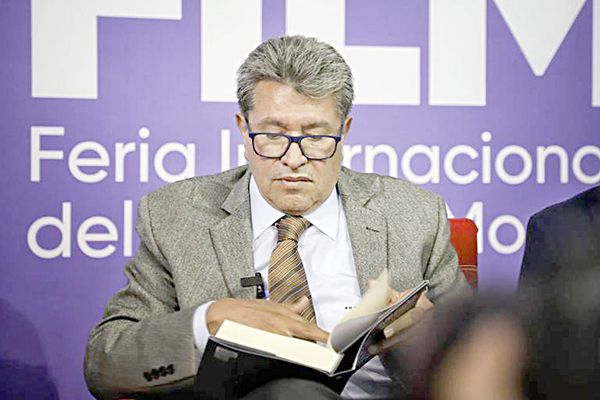 «Desmesura y exceso», acusar a AMLO de intromisión en el Congreso: Monreal a Creel