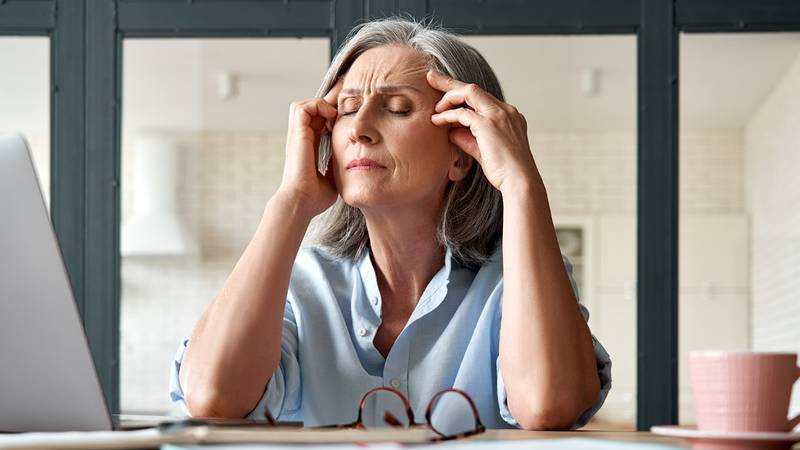Menopausia y vida laboral: El 47% de las mujeres desea un trabajo a distancia, según encuesta
