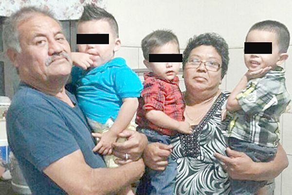 Acuden padres a ver a Cristian a CEFERESO