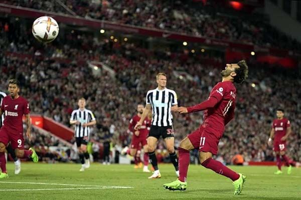 Aplazan jornada de la Premier por muerte de la Reina