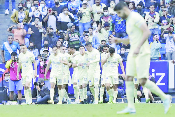 Gana América a Puebla y amarra liderato del Apertura 2022