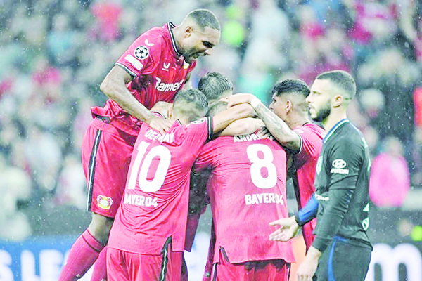 Se impone el Leverkusen al Atlético