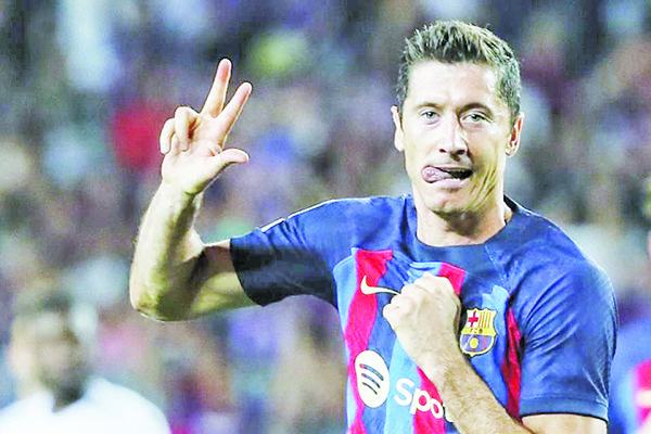 ¡Aguas, México! Lewandowski marcó hat-trick con Barcelona