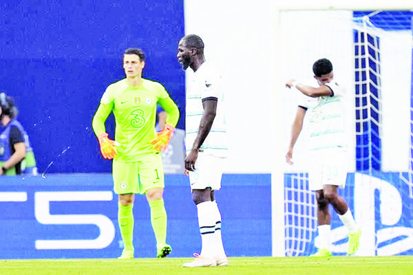 Pierde Chelsea en el arranque de Champions League