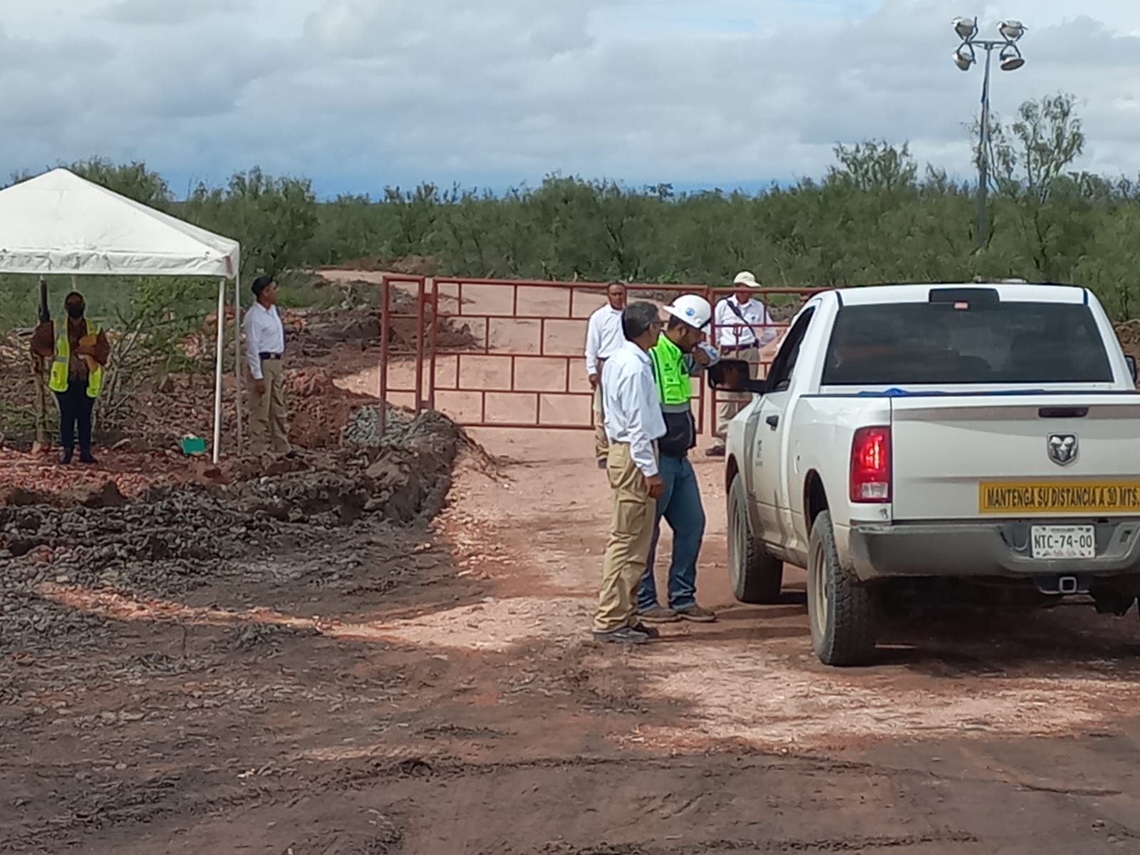 Reciben familiares de mineros del Pinabete indemnización