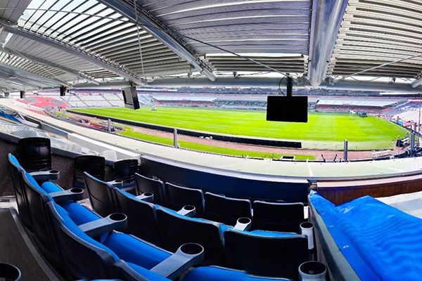 Advierten falsa renta de palcos en el Estadio Azteca