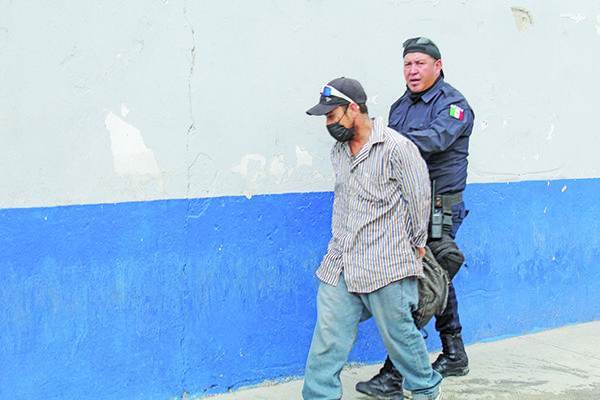 Intimida con chuchillo en plena Zona Centro