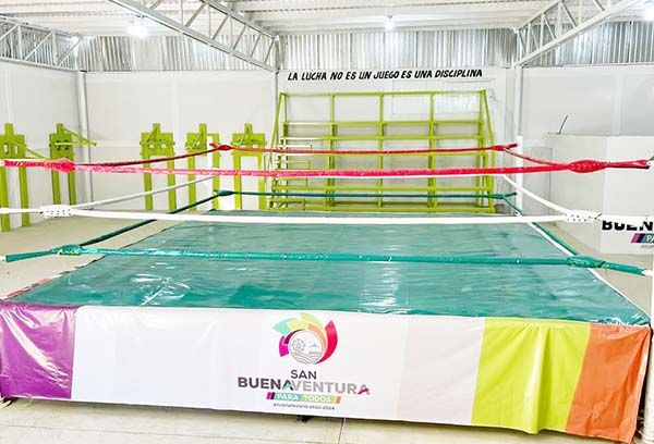 Rehabilitan gimnasio de box de San Buena