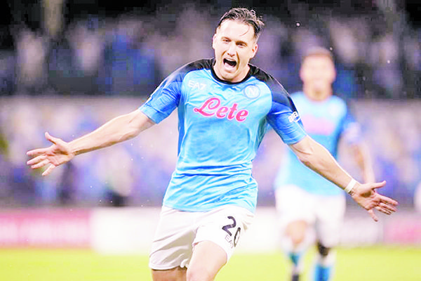 Golea el Napoli al Liverpool en Champions League