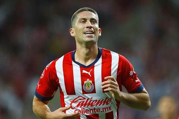 Santiago Ormeño es convocado para enfrentar a México