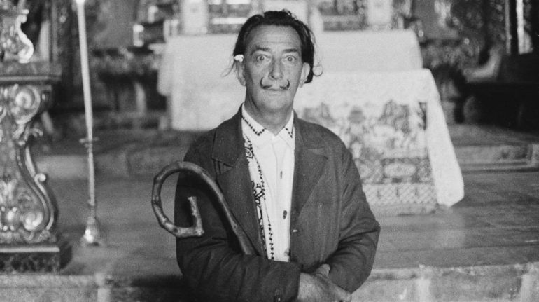 ASÍ ERA LA RELIGIÓN RACISTA Y SADOMASOQUISTA QUE CREÓ SALVADOR DALÍ EN LOS AÑOS 30