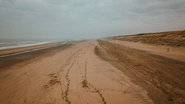 Por esta razón el mar retrocede antes de un huracán