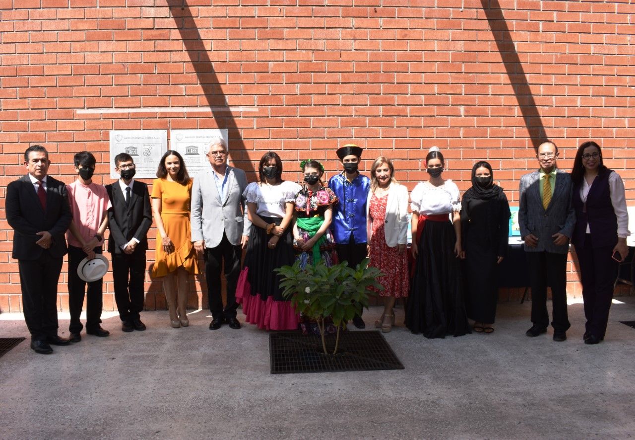 RECIBE INSTITUTO CENTRAL COAHUILA CERTIFICACION UNESCO