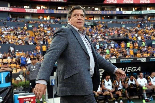 Debutará Miguel Herrera en Repechajes