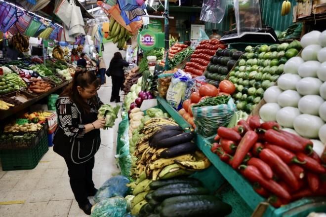 Inflación no da tregua y se ubica en 8.70% anual