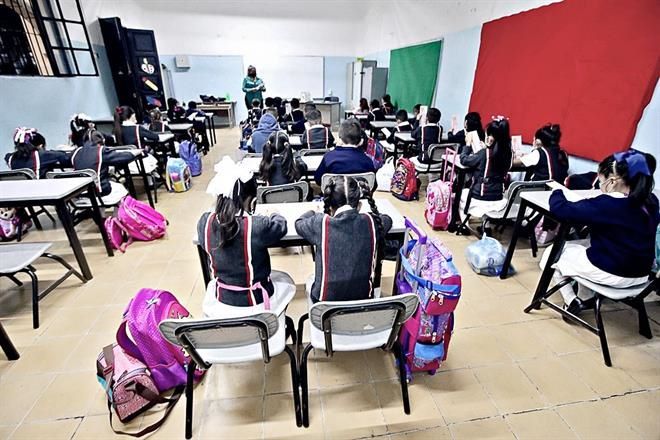 Ponen jueces freno a plan piloto de la SEP