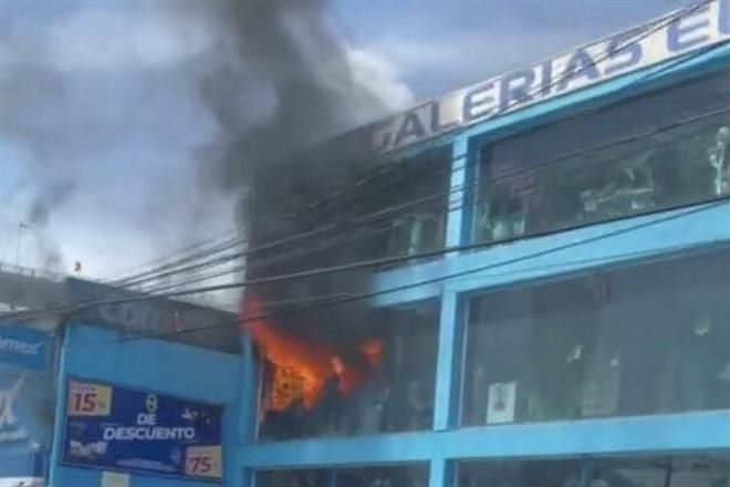 Se registra incendio en negocio ubicado en San Jerónimo