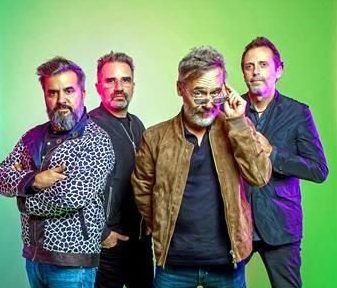 Vive Love of Lesbian su mejor momento tras 25 años juntos