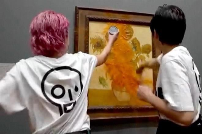 Imputan ‘daños criminales’ por arrojar sopa al Van Gogh