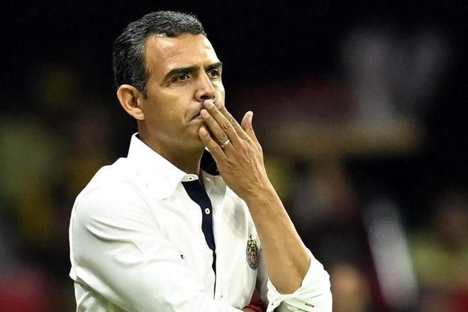 Ricardo Cadena, fuera de las Chivas