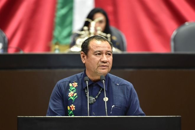 Regresa Roberto Valenzuela Corral, diputado chapulín, al PAN