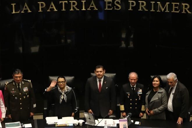 Nos critican pero piden al Ejército, reprocha Rosa Icela