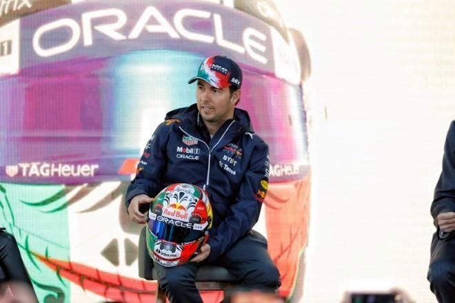 Tiene Checo Pérez casco de Día de Muertos para GP de México