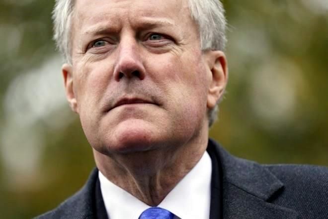 Juez ordena testificar a ex jefe de Gabinete de Trump