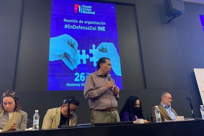 Arman legisladores y organizaciones frente en defensa de INE