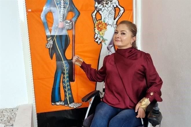 Deja Claudia Anaya cargo en PRI tras chats de Layda