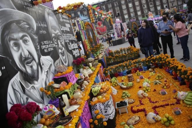 Reúnen en el Zócalo tradiciones de todo el País