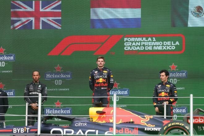 Celebra Foro Sol podio de Checo Pérez en el GP de México