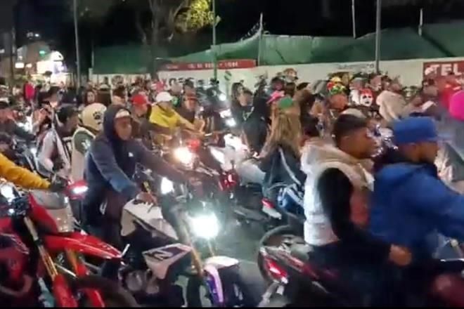 Toman cientos de motociclistas calles de CDMX