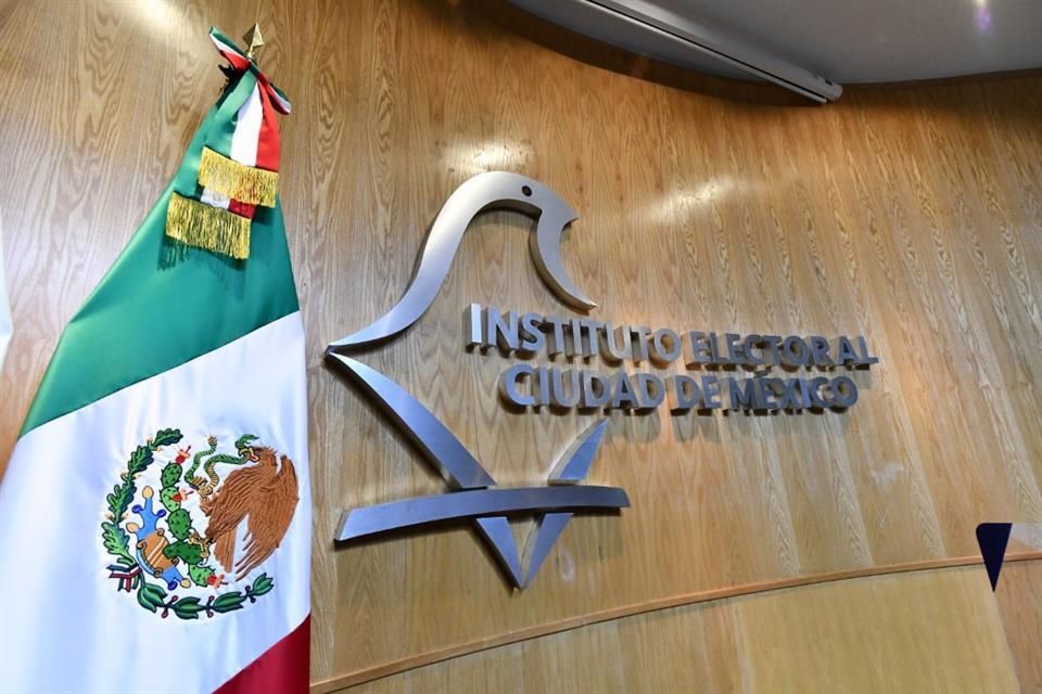 Bajan fondos a IECM y le suben a partidos en CDMX
