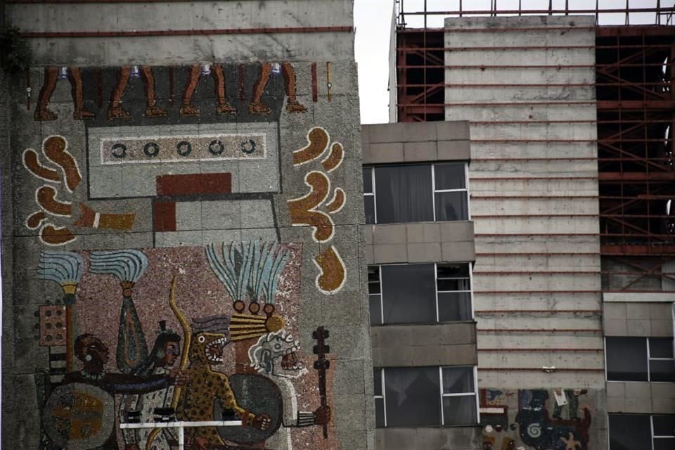 Urgen resguardar murales del Centro SCOP