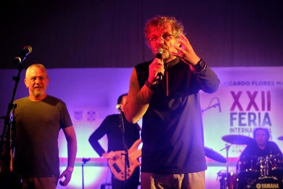 Regala Kusturica ‘Cerveza’ y fiesta en el Zócalo
