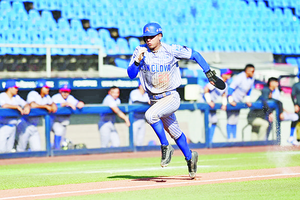 CON BLANQUEADA, ACEREROS GANA EN MONTERREY.