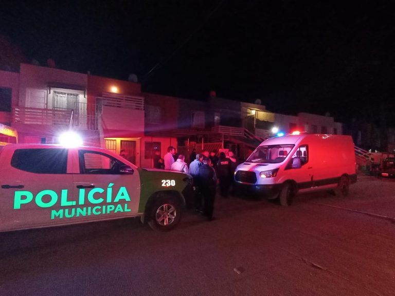Quema a bebé en la cara; lo linchan en San Luis Potosí