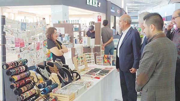 Impulsa Ayuntamiento a comerciantes locales