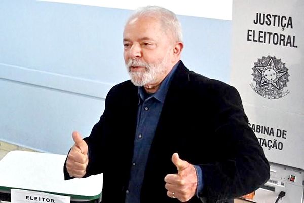 Lula da Silva gana a Bolsonaro; van a segunda vuelta