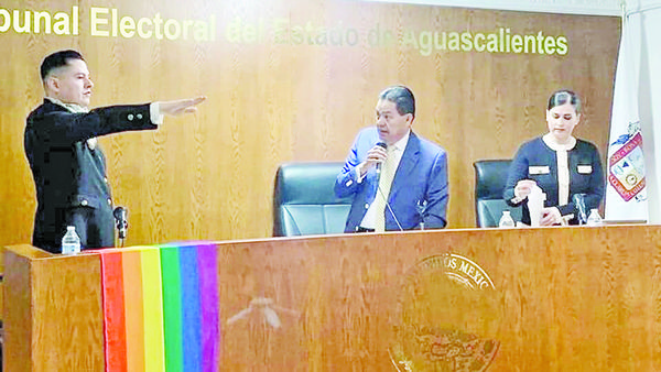 Primer “Magistrade” toma protesta en Aguascalientes