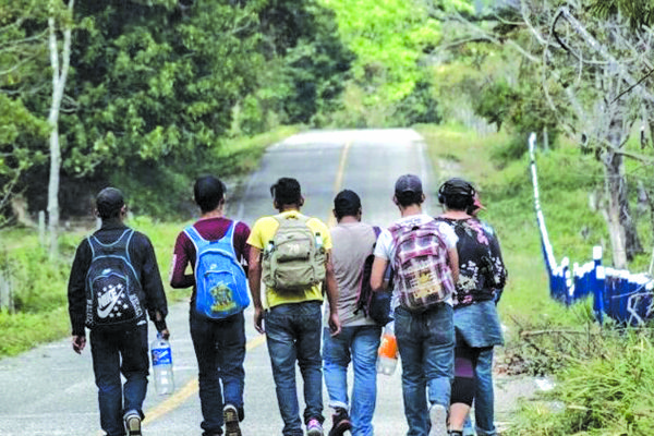 Buscan a 30 migrantes; cruzaron por Coahuila