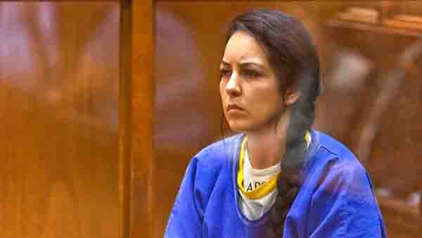 Alondra Ocampo, cómplice de Naasón Joaquín, acusada de 21 delitos, recibe 4 años de cárcel