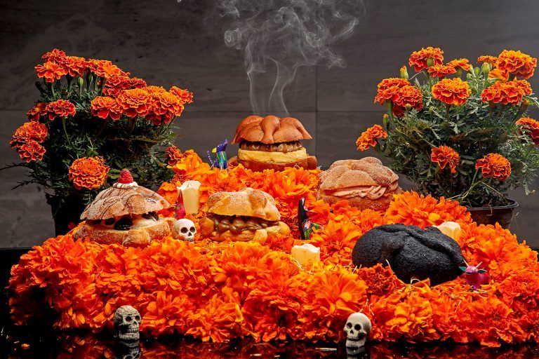 Pan de Muerto: un horneado, muchos rellenos
