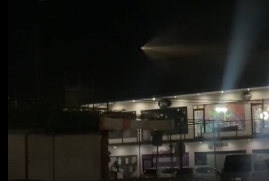Sorprende paso de cohete en cielo regional
