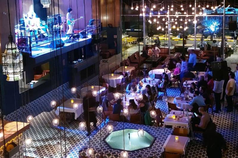 Drogan a joven en bar de Santa Fe